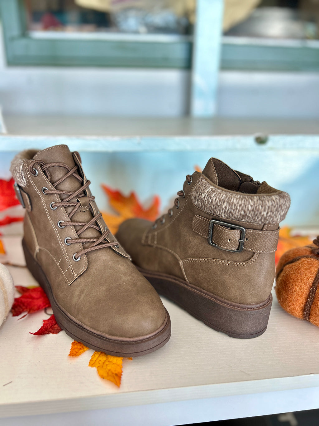 Blowfish | Kinsley Taupe Lace Up Bootie