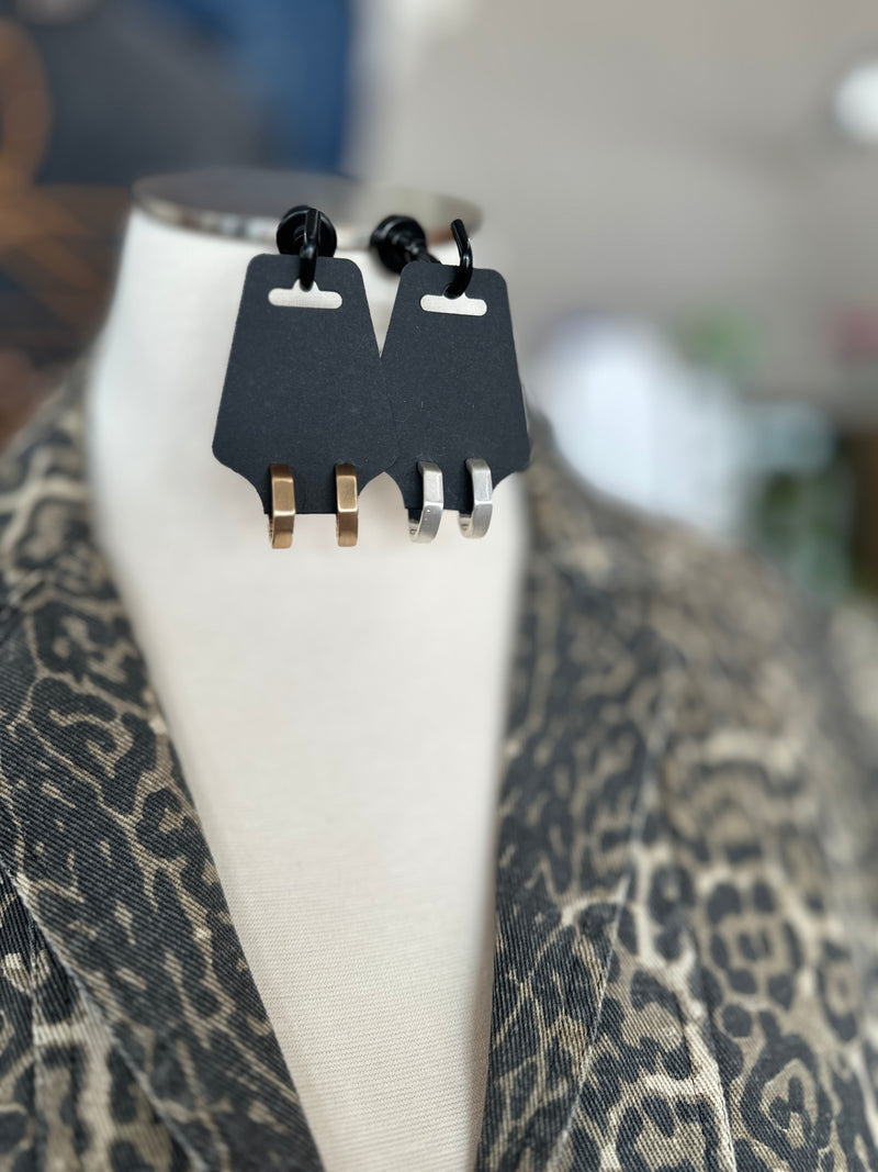 Earring | Brushed Metal Edged Stud Hoops
