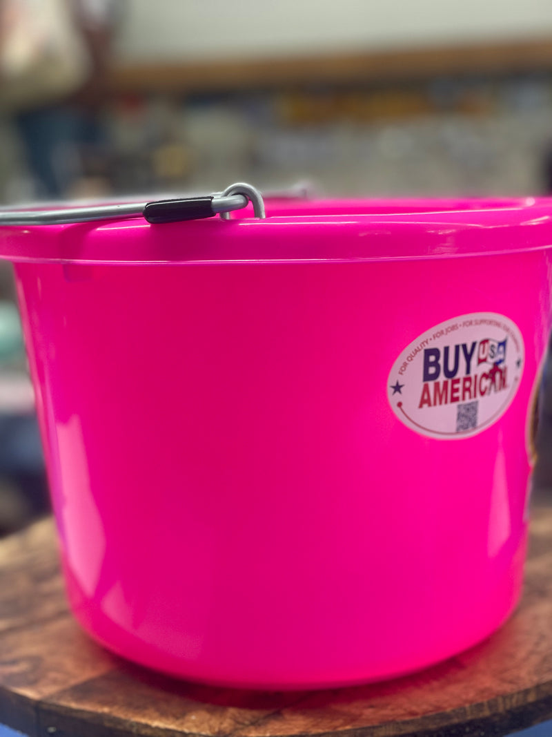 Little Giant l 8 quart Flat Back Plastic Bucket - Hot Pink