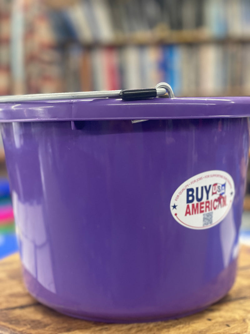 Little Giant l 8 quart Flat Back Plastic Bucket - Purple