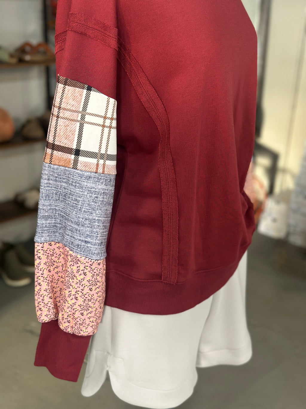 Women's Red Sandalwood Plaid Colorblock Patched Sleeve Raw Seam Sweatshirt
