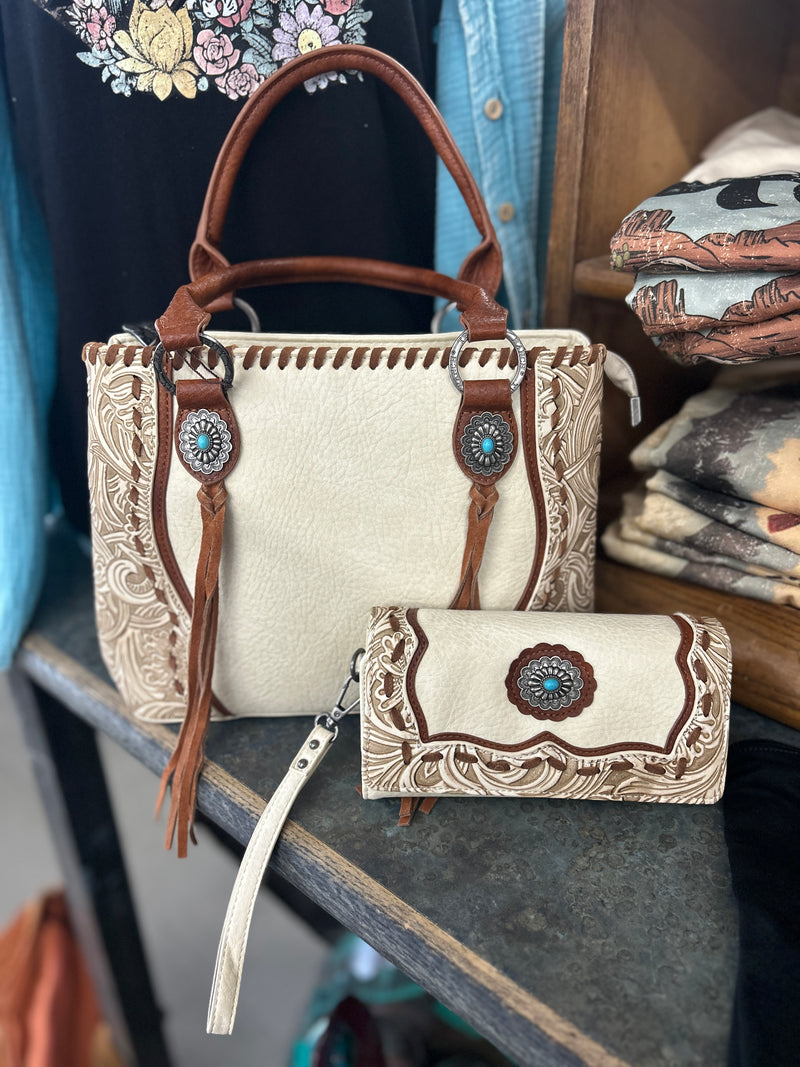 Trinity Ranch | Tan Concho Collection Concealed Carry Tote
